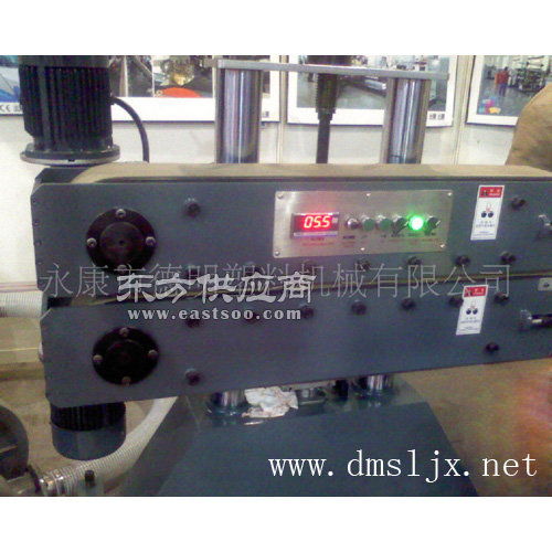 牽引機廠家直銷 德明塑料機械安全放心 履帶牽引機廠家直銷圖片